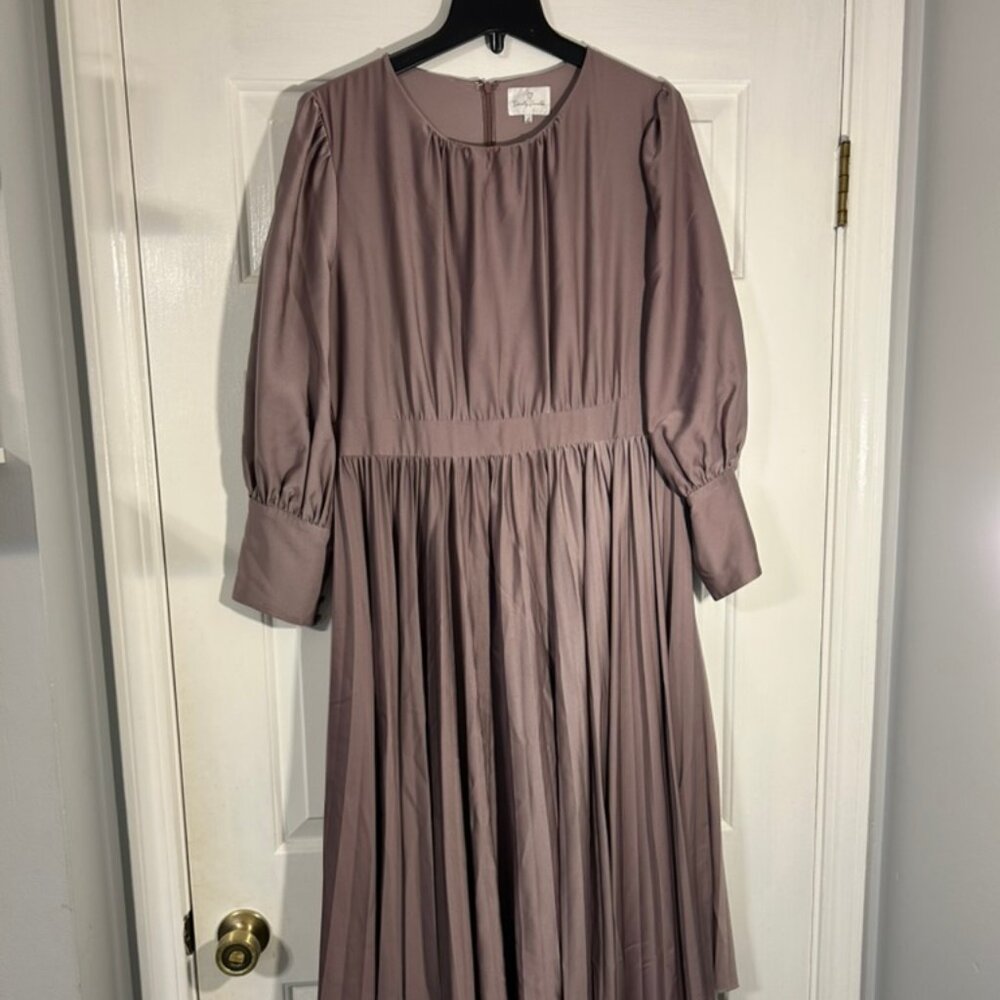 Dainty Jewell's High-Low Dress in Soft Lavender